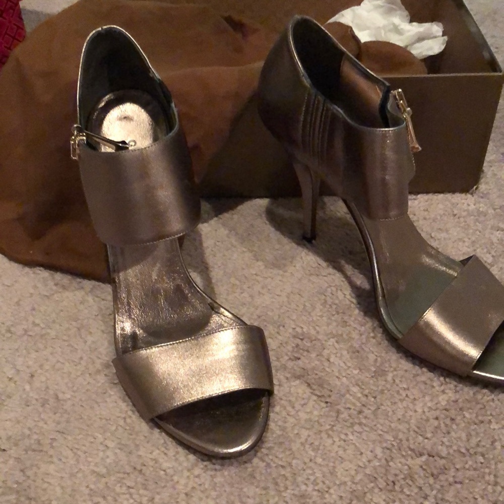 Gucci heels